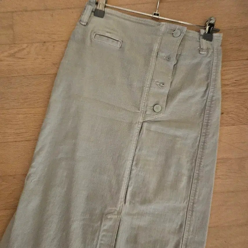 [BUNJANG] The Ilma Button Detail Long Skirt - Khaki / 더 일마 버튼 스커트 롱 스커트 카키