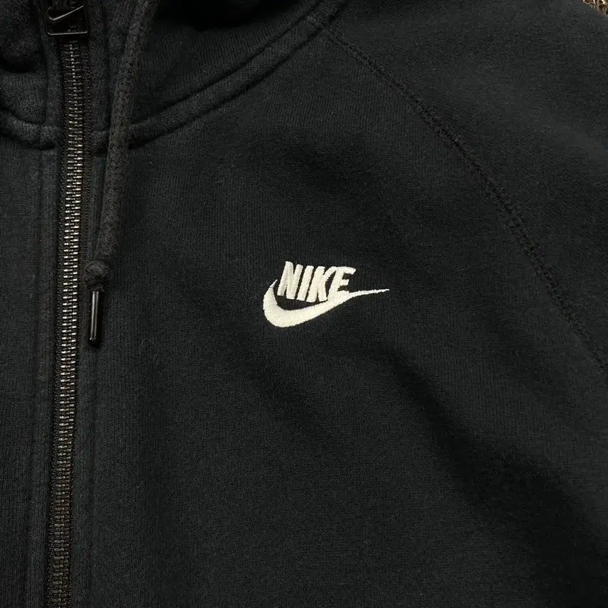 [BUNJANG] Nike Futura Black Hoodie Zip-Up / 나이키 퓨츠라 블랙 후드집업