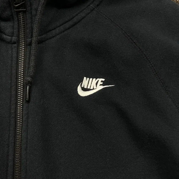 [BUNJANG] Nike Futura Black Hoodie Zip-Up / 나이키 퓨츠라 블랙 후드집업
