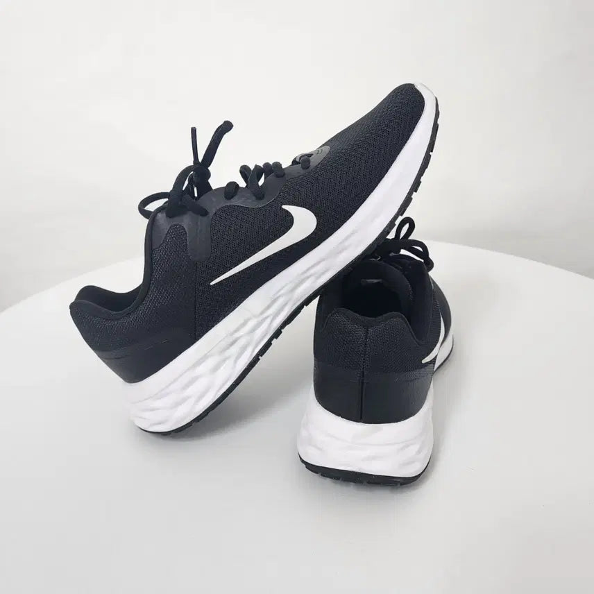 [SOLD OUT] [260]나이키 레볼루션 6 넥스트 네이처