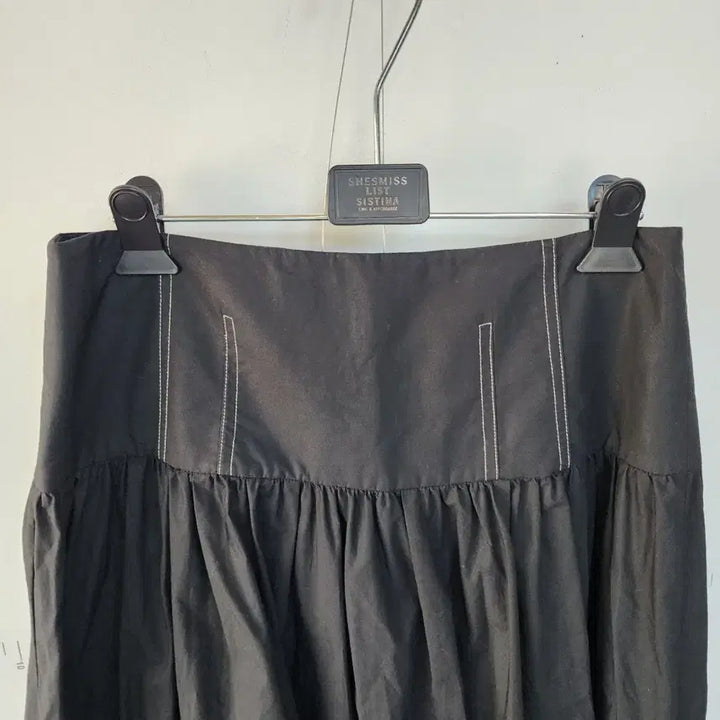 [BUNJANG] Brand Stitch Shirring A-Line Long Skirt Black / 브랜드 스티치 샤링 블랙 A라인 스커트