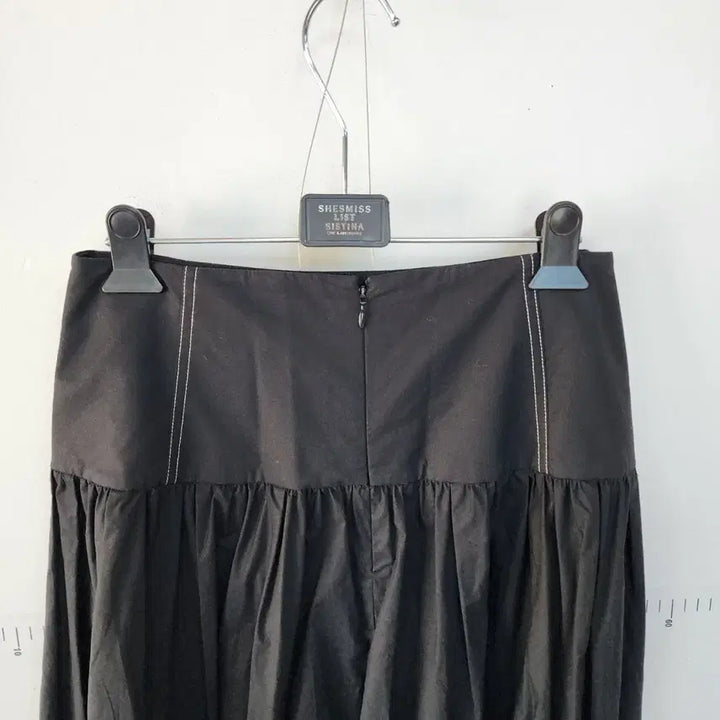 [BUNJANG] Brand Stitch Shirring A-Line Long Skirt Black / 브랜드 스티치 샤링 블랙 A라인 스커트