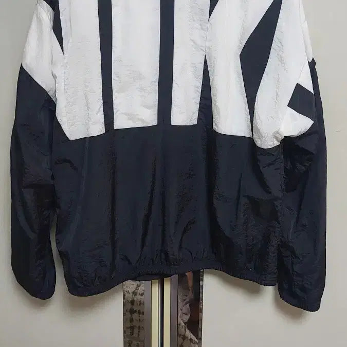[BUNJANG] Nike Black Windbreaker Jacket / 나이키 블랙 바람막이 자켓