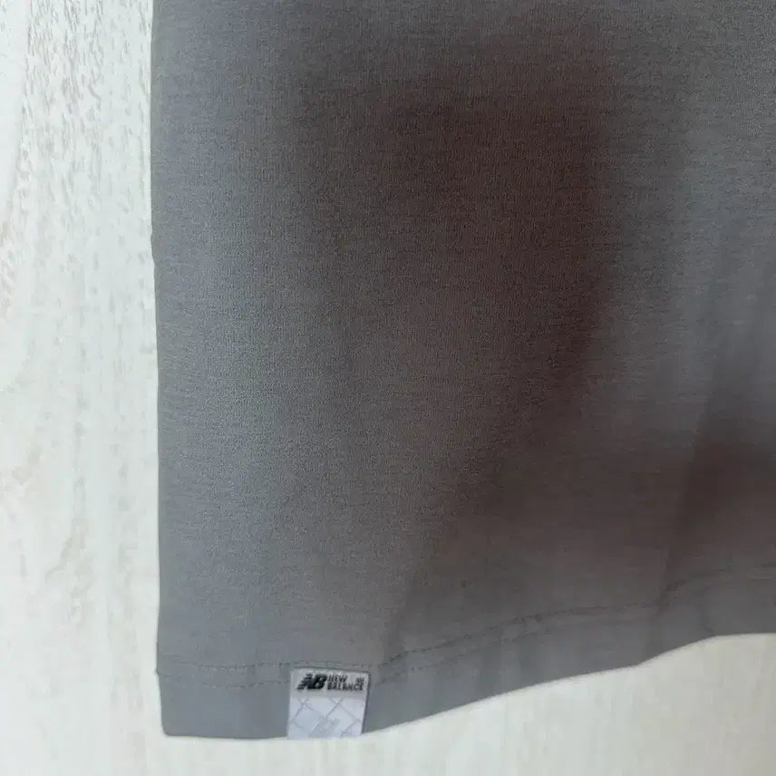 [BUNJANG] New Balance Gray Short-Sleeve T-Shirt / 뉴발란스 회색 반팔 티셔츠