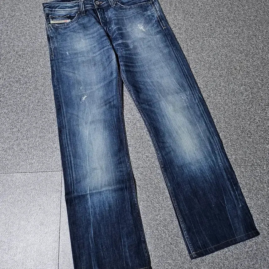 [BUNJANG] Diesel Biker Flare Fit Denim Jeans / 디젤 바이커 플레어핏 데님 청바지 판매합니다