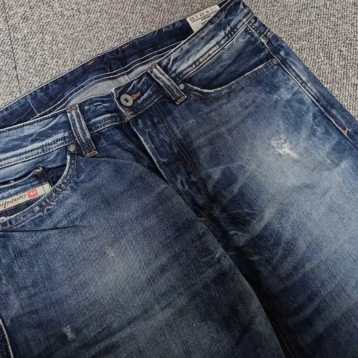 [BUNJANG] Diesel Biker Flare Fit Denim Jeans / 디젤 바이커 플레어핏 데님 청바지 판매합니다
