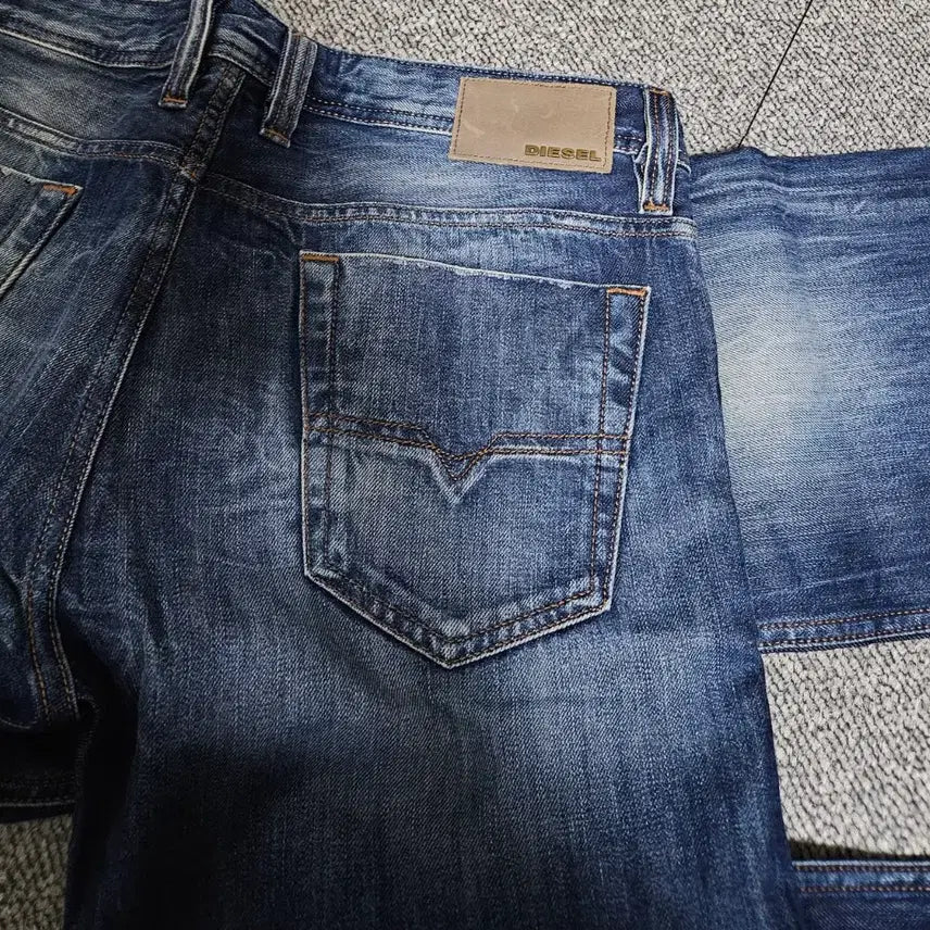 [BUNJANG] Diesel Biker Flare Fit Denim Jeans / 디젤 바이커 플레어핏 데님 청바지 판매합니다