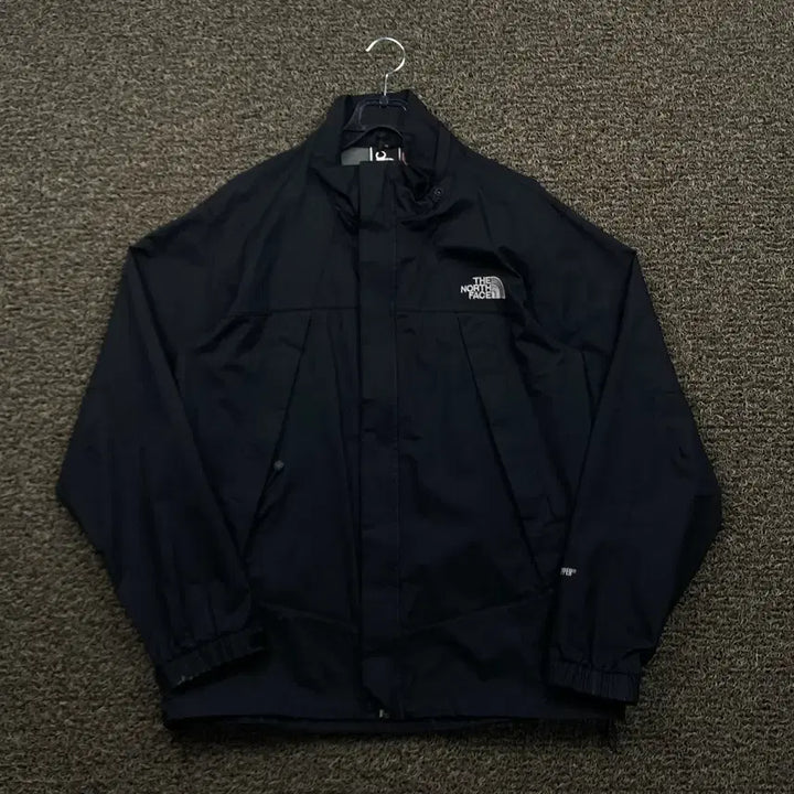 [SOLD OUT] 노스페이스 블랙 바람막이 자켓