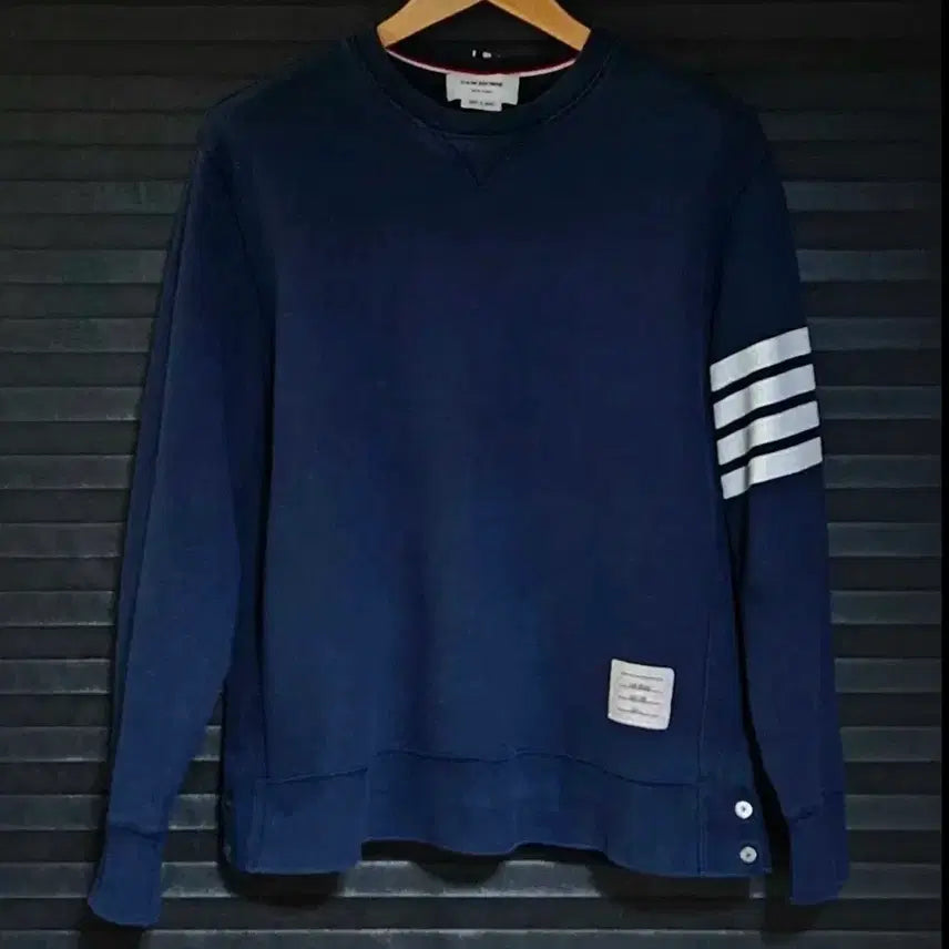 [SOLD OUT] 톰브라운 맨투맨 6사이즈