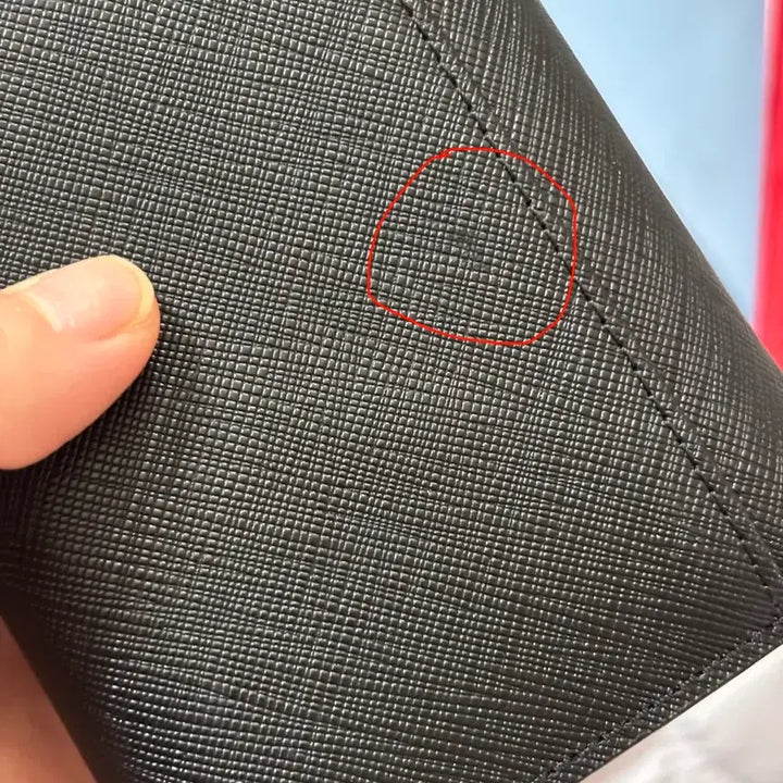 [BUNJANG] Louis Quatorze Black Saffiano Leather Trifold Wallet / 루이까또즈 블랙 삼단 지갑