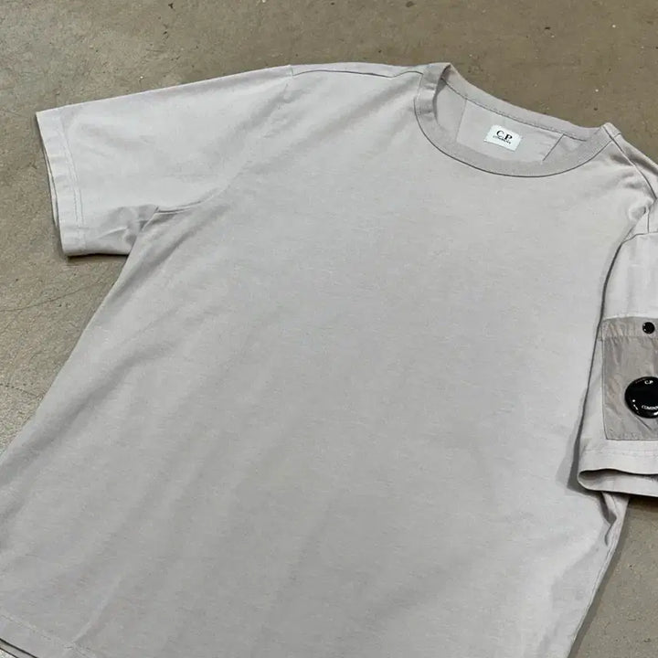 [BUNJANG] C.P. Company Arm Pocket T-Shirt / L C.P. 컴퍼니 암포켓 반팔티