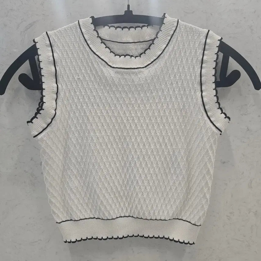 [BUNJANG] Bundle Set Knit Sleeveless, Mock Neck T-shirt, Crop Shirt / 크롭 모음 일괄 3