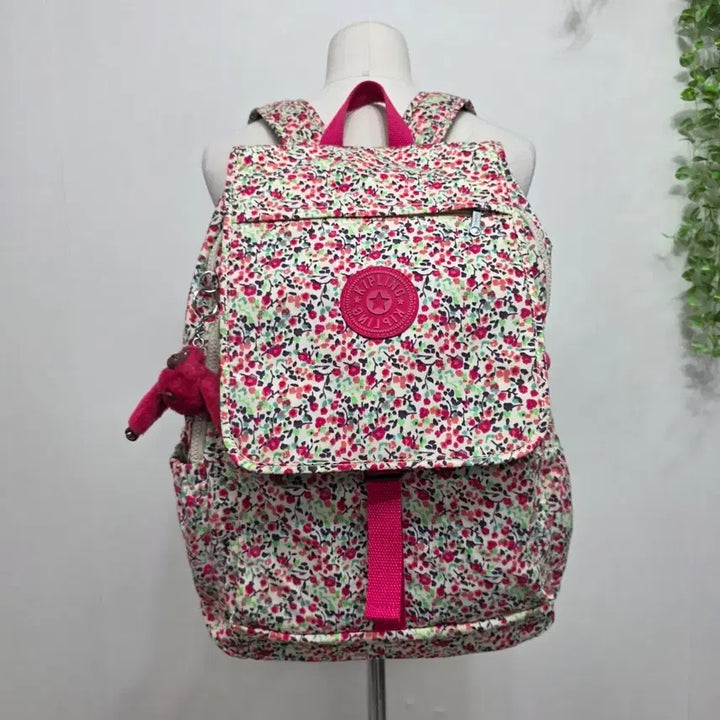 [BUNJANG] Kipling Flower Pattern Laptop Backpack / 키플링 플라워 패턴 노트북 수납 백팩