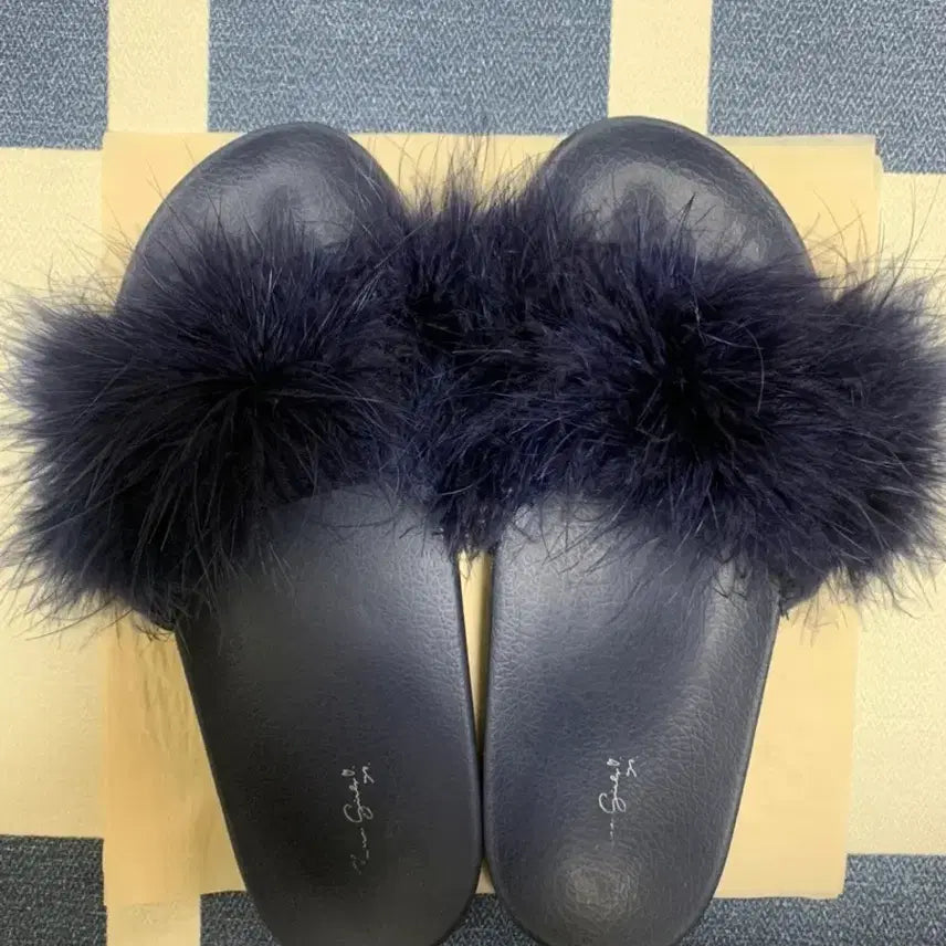 [BUNJANG] Zara Faux Fur Slide Sandals / 자라 퍼 슬라이드 230