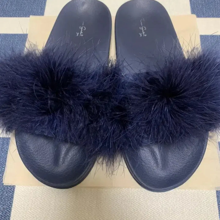[BUNJANG] Zara Faux Fur Slide Sandals / 자라 퍼 슬라이드 230