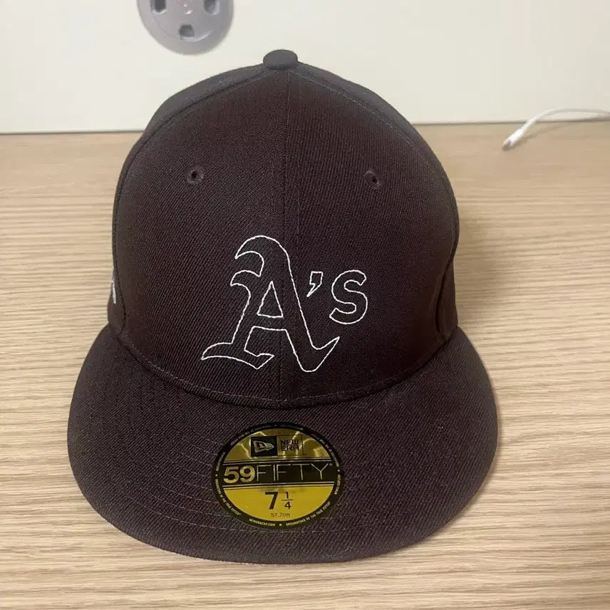 [SOLD OUT] 아모멘토 뉴에라  콜라보 오클랜드 애슬레틱스 59FIFTY 모자