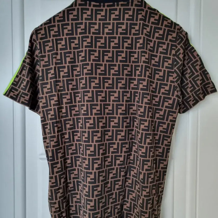 [BUNJANG] Fendi Side Rainbow Short Sleeve T-Shirt / 펜디 사이드 레인보우 반팔 티셔츠 l