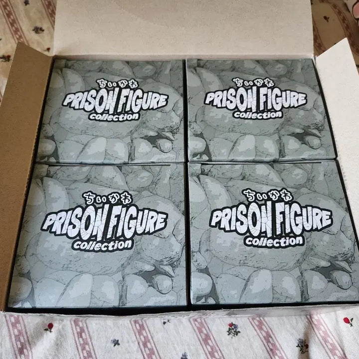 [BUNJANG] Chiikawa Prison Figure Complete Set of 4 / 치이카와 감옥 피규어 4종 컴플리트 박스