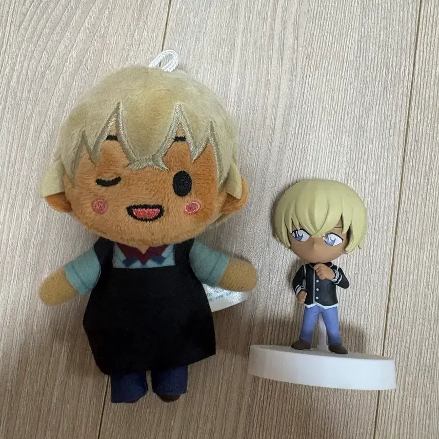 [BUNJANG] Detective Conan Amuro Tooru "Poirot" Plush Doll &amp; Mini Figure Set / 명탐정코난 아무로 포와로 누이 인형 및 미니 피규어