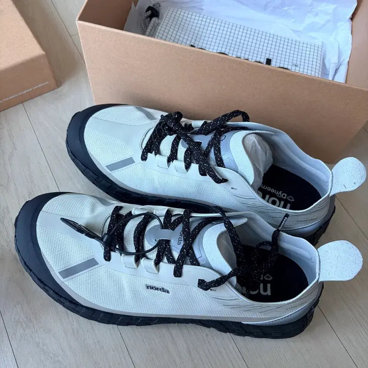 [BUNJANG] Norda 001 Cinder Trail Running Shoes Cream / 노다 Norda 001 신더 280 새제품 (크림검수)