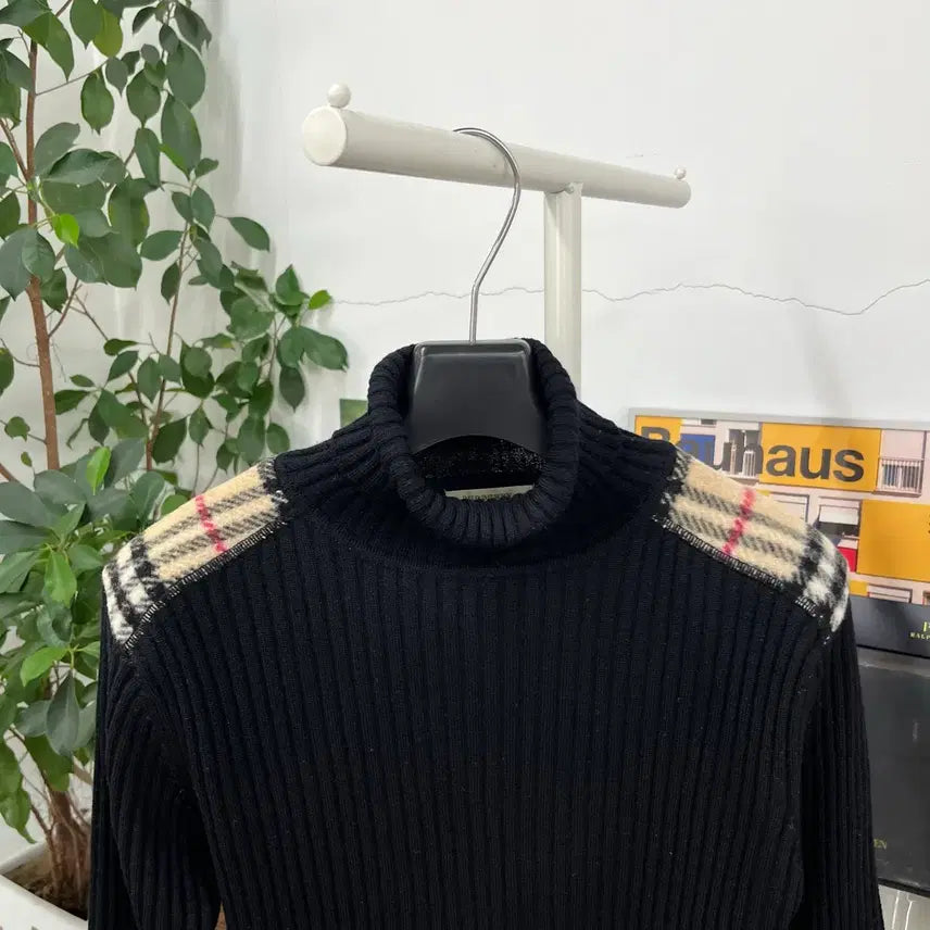 [BUNJANG] Burberry Women Nova Check Patch Knit M / 버버리 우먼 노바체크 패치 니트 M
