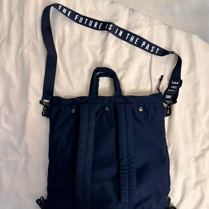[BUNJANG] Human Made Helmet Bag Navy Crossbody / 휴먼메이드 Human Made 헬멧 백 백팩 네이비 크로스백