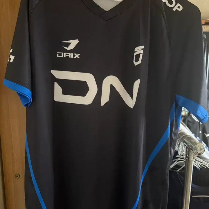 [BUNJANG] DNsports LCK T1 Gen.G No-Name Jersey / 롤 DN수퍼스 유니폼 노마킹 팝니다 T1 젠지