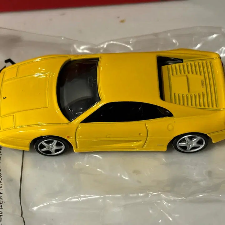 [BUNJANG] Tomica Premium Ferrari F355 Yellow / 토미카 프리미엄 페라리 F355 옐로우