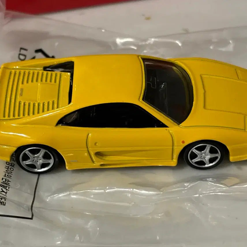 [BUNJANG] Tomica Premium Ferrari F355 Yellow / 토미카 프리미엄 페라리 F355 옐로우