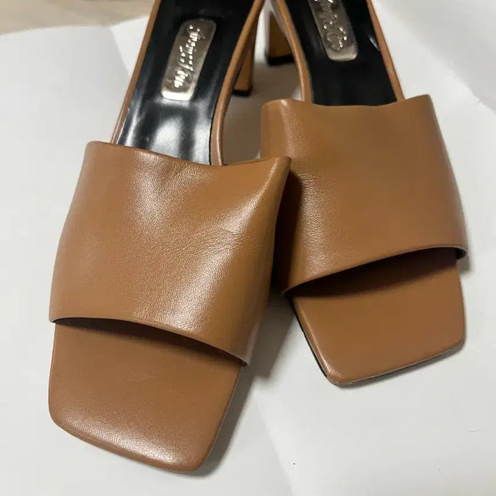 [BUNJANG] Stuart Weitzman Brown Suede Mid-Heel Slippers Size 37 (US 7) / 스튜어트와이츠먼 브라운 슬리퍼 37 (240) / 미들굽 / 상태좋음