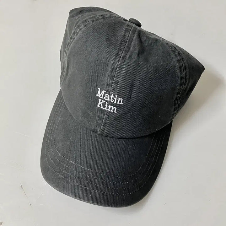 [BUNJANG] Matin Kim Logo Ball Cap Grey / 마뗑킴 로고 볼캡 그레이