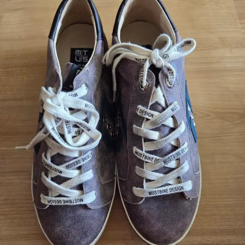 [BUNJANG] MUST BINE Vintage Design Sneakers (Bundle Set) / 새상품) 스니커즈 두켤레 일괄 판매합니다.