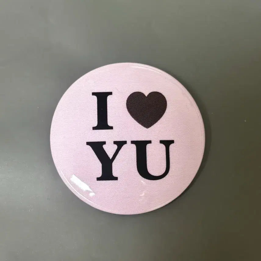 [BUNJANG] Yushi Pin Button / 아이러브 유우시 핀버튼