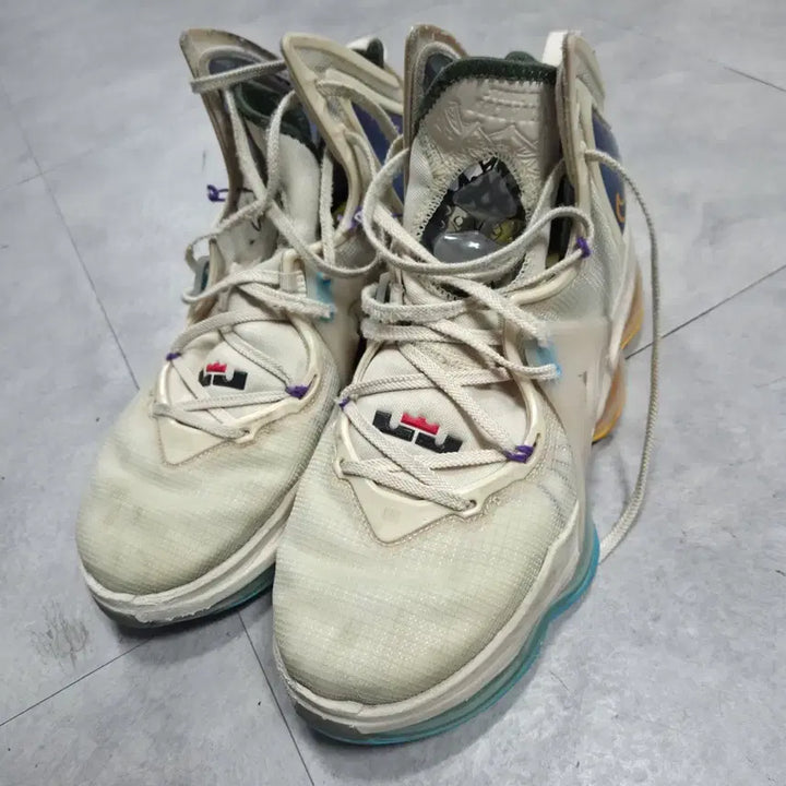 [BUNJANG] Nike LeBron 19 Lakers Basketball Shoes (Size 290) / 나이키 르브론 19 폴리스 레이커스 농구화 290