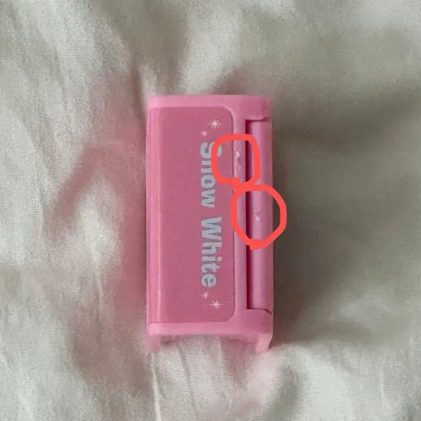[BUNJANG] Vintage Hello Kitty Fairy Tale Book Charm Strap Figure / (하자확인) 고전키티 희귀매물 동화책 키링 스트랩 피규어