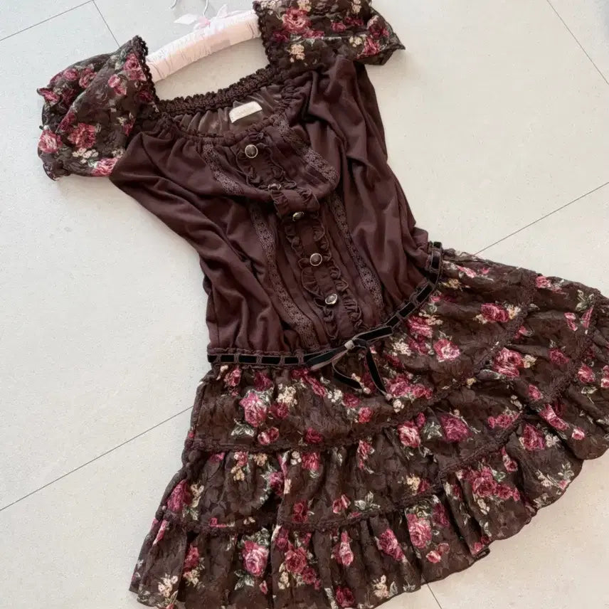[BUNJANG] Lizlisa Brown Floral Dress / 리즈리사 브라운 플로럴 원피스 히메카지