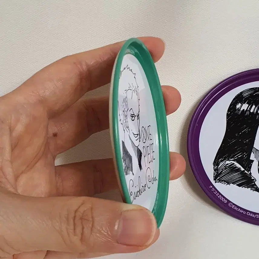 [BUNJANG] Shueisha Natsukomi Limited Edition One Piece Zoro &amp; Nico Robin Can Coaster Set / 원피스 조로 니코로빈 캔 코스터 2개 세트(슈에이샤 나츠코미 한정판)