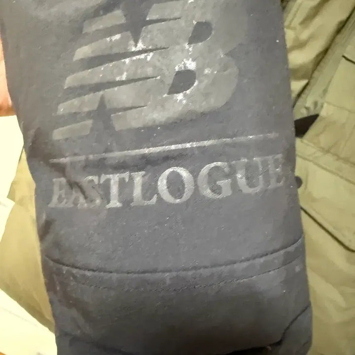 [BUNJANG] New Balance x Eastlogue Gore-Tex Windstopper Padded Jacket / 뉴발란스 이스트로그 콜라보 고어텍스 윈드스토퍼 패딩