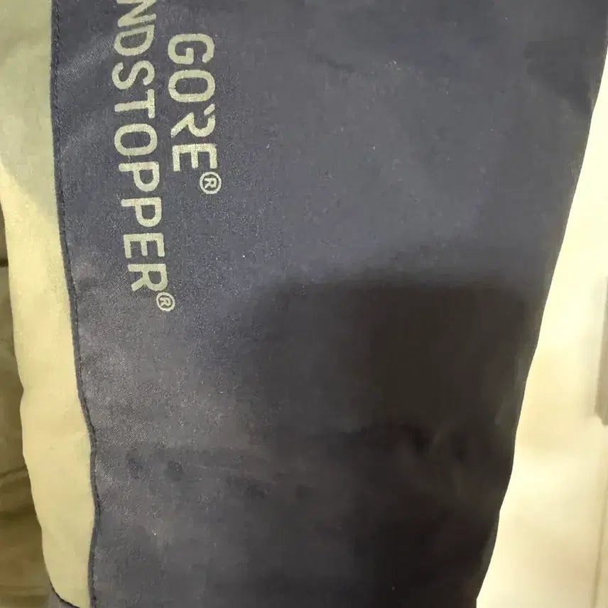 [BUNJANG] New Balance x Eastlogue Gore-Tex Windstopper Padded Jacket / 뉴발란스 이스트로그 콜라보 고어텍스 윈드스토퍼 패딩