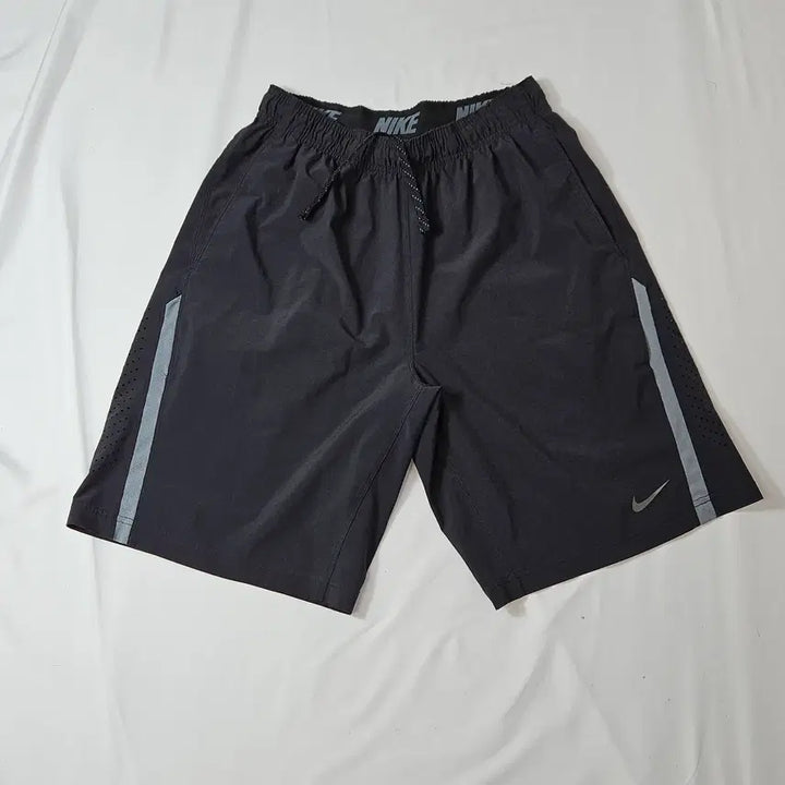 [BUNJANG] Nike Woven Tech Shorts L / 나이키 우븐테크 숏팬츠 반바지 쇼츠 기능성 스포츠 올드스쿨 L