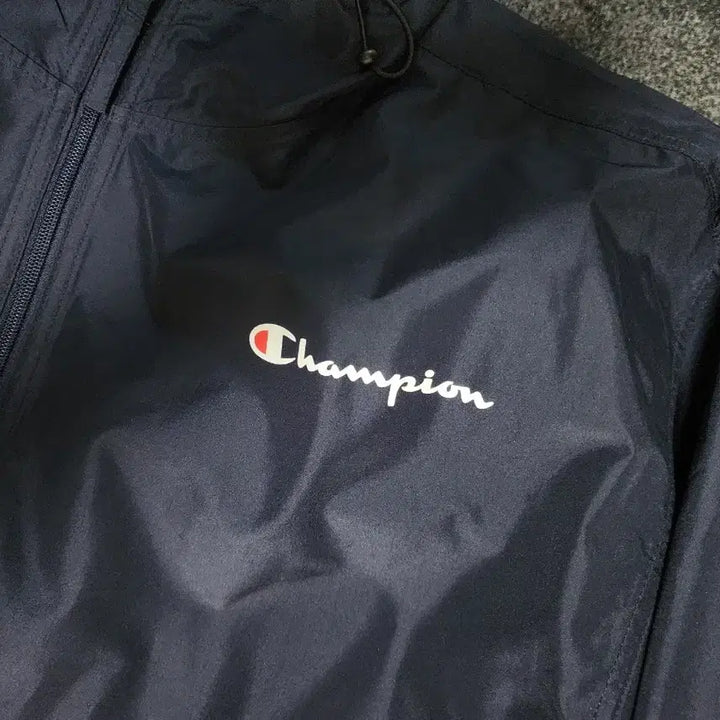 [BUNJANG] Champion Packable Anorak Windbreaker Navy / 챔피온 패커블 아노락 바람막이 네이비