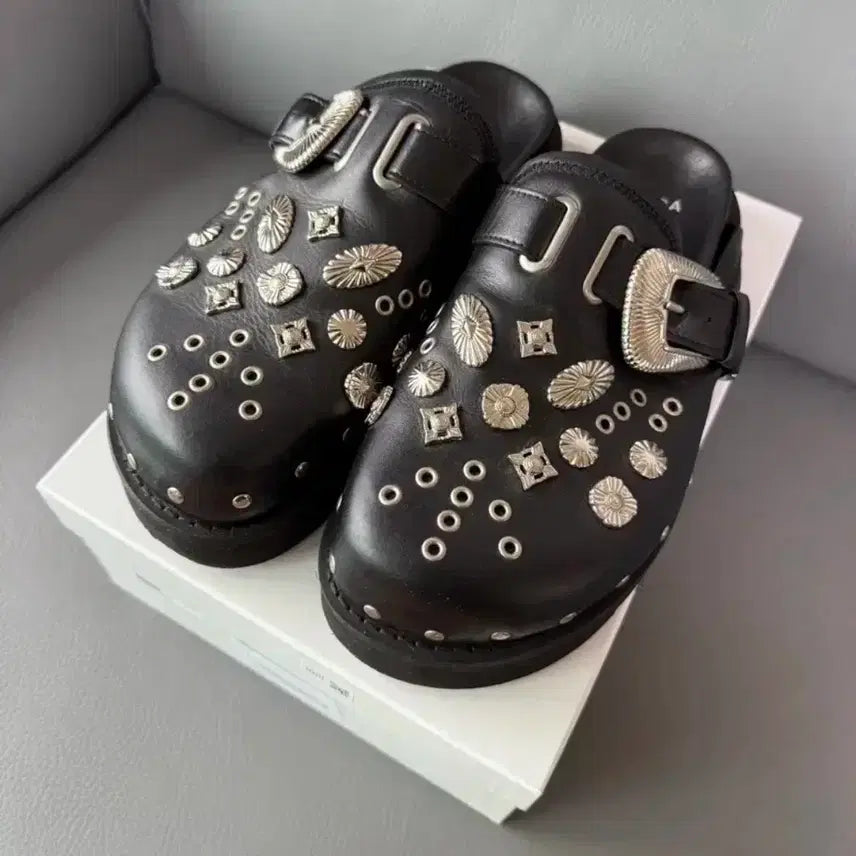 [BUNJANG] TOGA Virilis Studded Mules / TOGA 스터드 뮬.