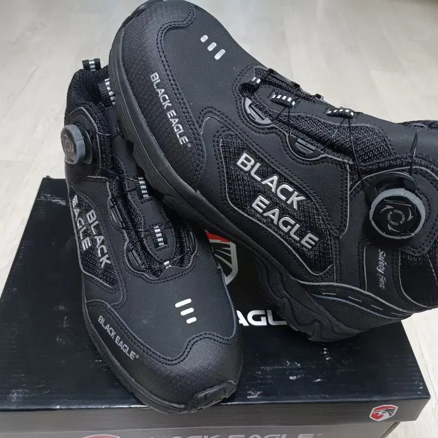 [BUNJANG] Black Eagle Safety Shoes 265 Waterproof Mesh Ultralight / 블랙이글 안전화 265 절연화 방수 메쉬 초경량  박스새제품