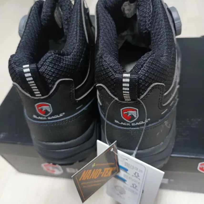 [BUNJANG] Black Eagle Safety Shoes 265 Waterproof Mesh Ultralight / 블랙이글 안전화 265 절연화 방수 메쉬 초경량  박스새제품