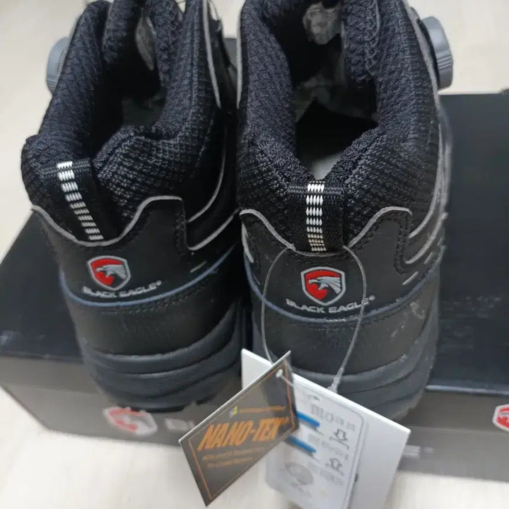 [BUNJANG] Black Eagle Safety Shoes 265 Waterproof Mesh Ultralight / 블랙이글 안전화 265 절연화 방수 메쉬 초경량  박스새제품