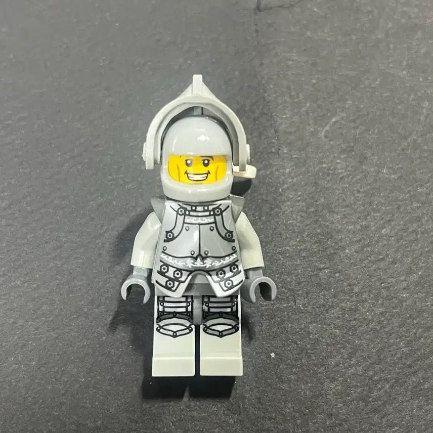[BUNJANG] LEGO Minifigures Series 9 Heroic Knight 71000 / 레고 미니피규어 시즌9 71000 영웅기사