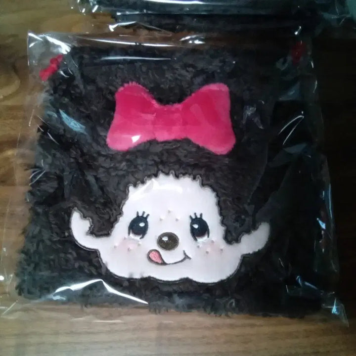 [BUNJANG] Monchhichi x Illiyoon Pouch / 몬치치 조리개 파우치 / 일리윤 콜라보