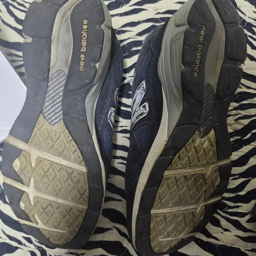 [BUNJANG] New Balance 990v3 Navy Sneakers / 뉴발란스 990v3 네이비 운동화