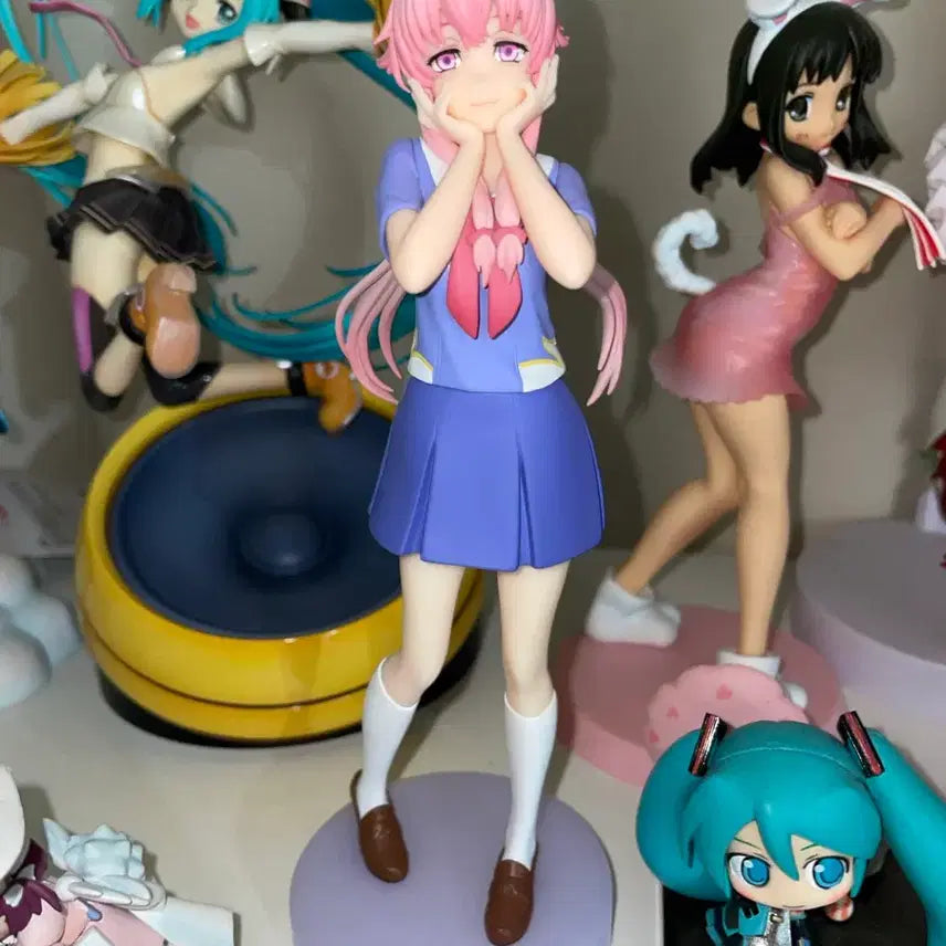 [BUNJANG] JYP Yuno Popup Parade Limited Edition Figure / 미래일기 가사이 유노 팝업퍼레이드 한정판 피규어