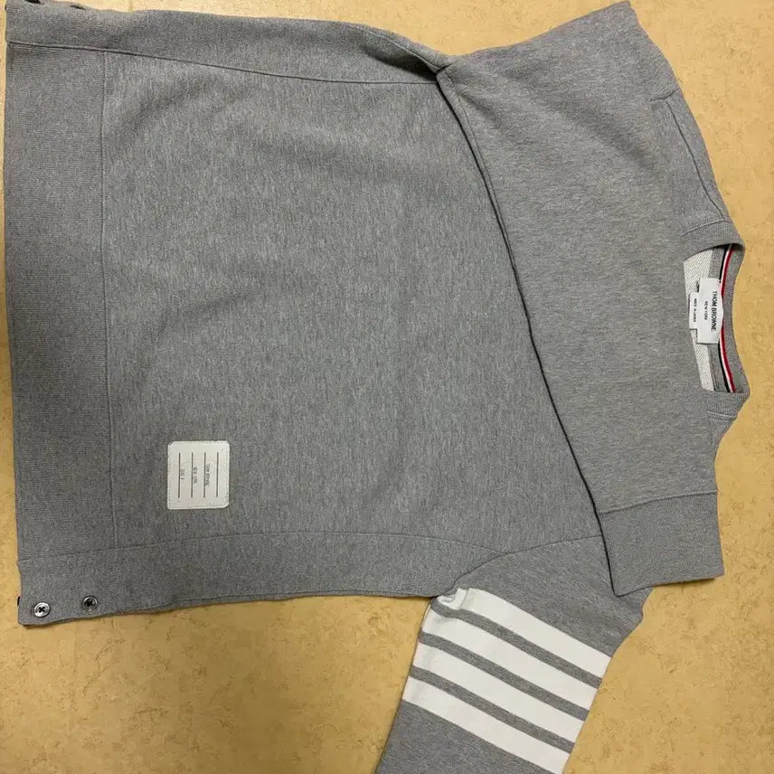[BUNJANG] Thom Browne Grey Sweatshirt / 톰브라운 회색 맨투맨티